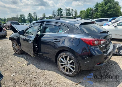 2018 Mazda 3 Touring z USA, uszkodzony, nr VIN 3MZBN1L35JM277163